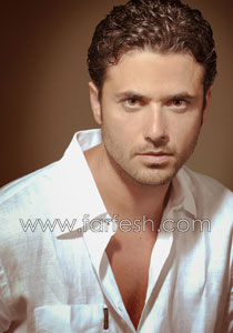 احمد عز لـ مسلسلات اون لاين المشاهد الساخنة تشعرني بالضيق والندم  صورة رقم 1