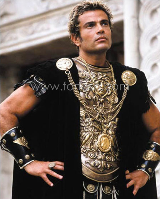 عمرو دياب ينفي استعداده لمسلسل يتناول قصة حياته صورة رقم 5 عمرو دياب ينفي استعداده لمسلسل يتناول قصة حياته صورة رقم 5