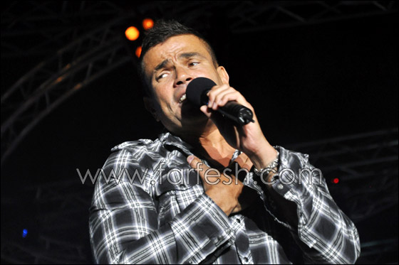 عمرو دياب يطرح مسابقة على موقعه الرسمي للفوز بخمس تذاكر مجانية صورة رقم 12 عمرو دياب يطرح مسابقة على موقعه الرسمي للفوز بخمس تذاكر مجانية صورة رقم 12