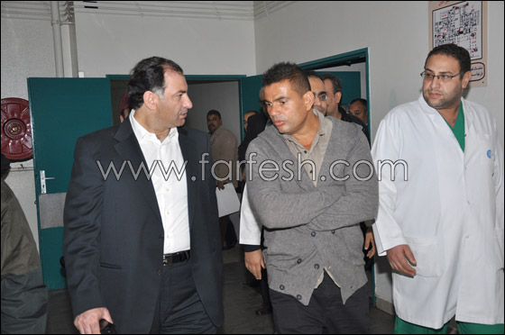 خلال زيارته للمصابين في حفله.. دياب مستعد لتحمل مصاريف العلاج صورة رقم 4 خلال زيارته للمصابين في حفله.. دياب مستعد لتحمل مصاريف العلاج صورة رقم 4