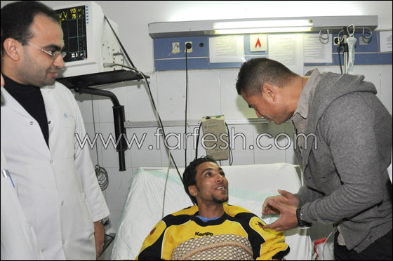 خلال زيارته للمصابين في حفله.. دياب مستعد لتحمل مصاريف العلاج صورة رقم 13 خلال زيارته للمصابين في حفله.. دياب مستعد لتحمل مصاريف العلاج صورة رقم 13