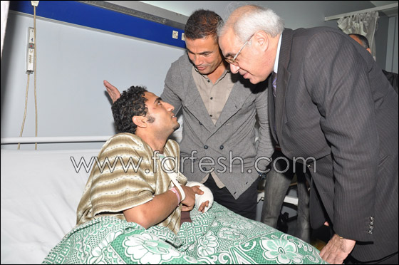 خلال زيارته للمصابين في حفله.. دياب مستعد لتحمل مصاريف العلاج صورة رقم 3 خلال زيارته للمصابين في حفله.. دياب مستعد لتحمل مصاريف العلاج صورة رقم 3