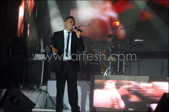 بالصور.. مسلسلات اون لاين يرصد عمرو دياب في ثاني حفلاته خلال أسبوع واحد! صورة رقم 12