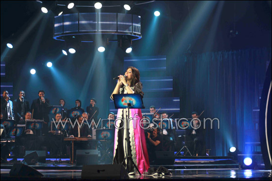 بالصور.. أسماء المنور نجمة ساطعة في مهرجان ليالي فبراير صورة رقم 1 بالصور.. أسماء المنور نجمة ساطعة في مهرجان ليالي فبراير صورة رقم 1