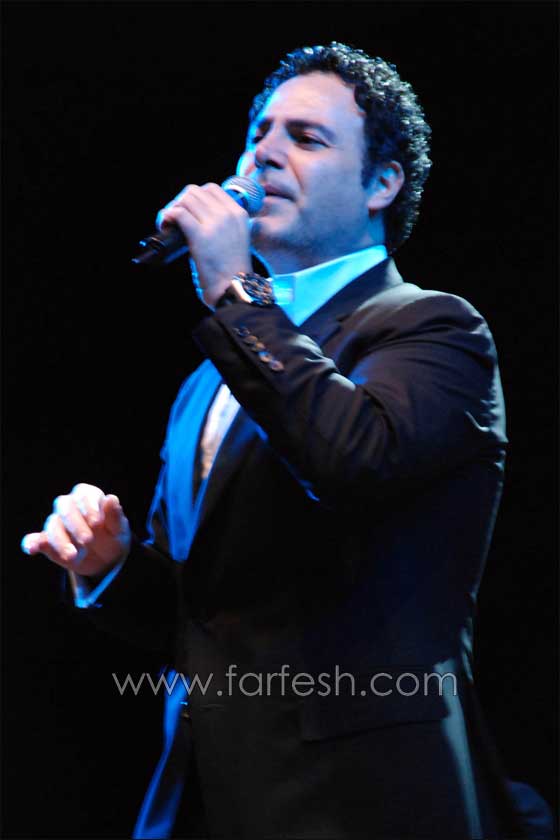 حراس عاصي الحلاني يسيئون لجمهوره ويمنعون التصوير صورة رقم 2 حراس عاصي الحلاني يسيئون لجمهوره ويمنعون التصوير صورة رقم 2