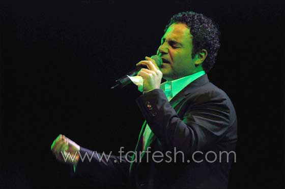 حراس عاصي الحلاني يسيئون لجمهوره ويمنعون التصوير صورة رقم 1 حراس عاصي الحلاني يسيئون لجمهوره ويمنعون التصوير صورة رقم 1