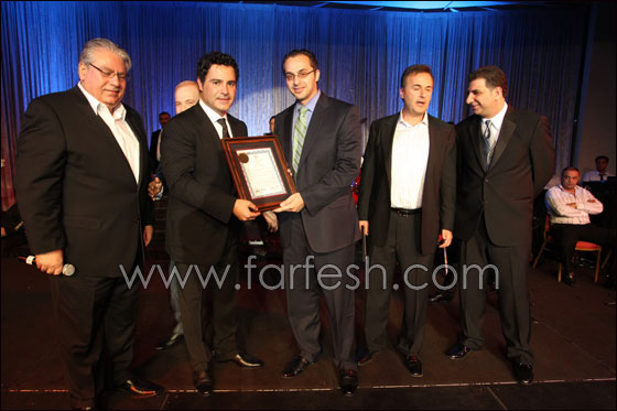 شهادة تقديرية للحلاني من حاكم مقاطعة Wayne صورة رقم 2 شهادة تقديرية للحلاني من حاكم مقاطعة Wayne صورة رقم 2