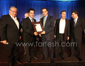 شهادة تقديرية للحلاني من حاكم مقاطعة Wayne صورة رقم 1 شهادة تقديرية للحلاني من حاكم مقاطعة Wayne صورة رقم 1