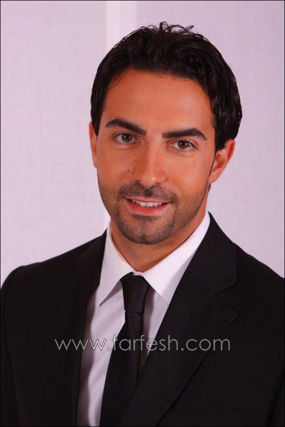 كارلوس عازار يطلق كارلوس عازار يطلق