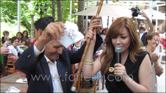 اختيار دارين حدشيتي سفيرة لجمعية المسنين!  صورة رقم 2