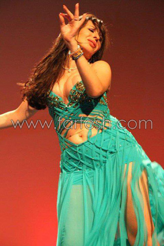 دينا: إسمي أصبح دعوة مفتوحة لوقف الأفلام التي اعمل بها صورة رقم 4 دينا: إسمي أصبح دعوة مفتوحة لوقف الأفلام التي اعمل بها صورة رقم 4