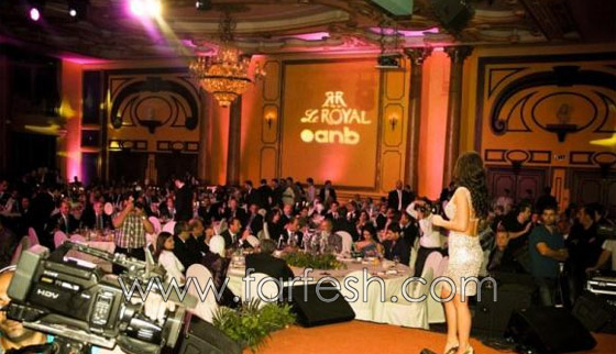 دينا حايك تسحر الجمهور الاردني بفستانها المثير والجريء صورة رقم 2 دينا حايك تسحر الجمهور الاردني بفستانها المثير والجريء صورة رقم 2