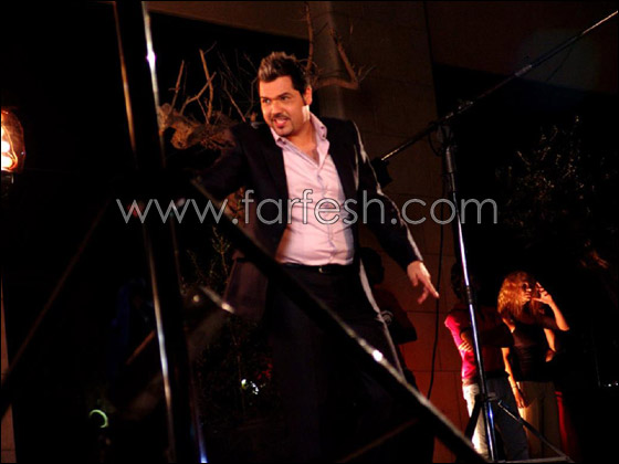 الفنان فادي بدر ينجو من السرقة في السوليدير! صورة رقم 8 الفنان فادي بدر ينجو من السرقة في السوليدير! صورة رقم 8