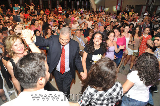 بالصور.. تكريم النجم فارس كرم في مهرجان الحازمية!! صورة رقم 13 بالصور.. تكريم النجم فارس كرم في مهرجان الحازمية!! صورة رقم 13