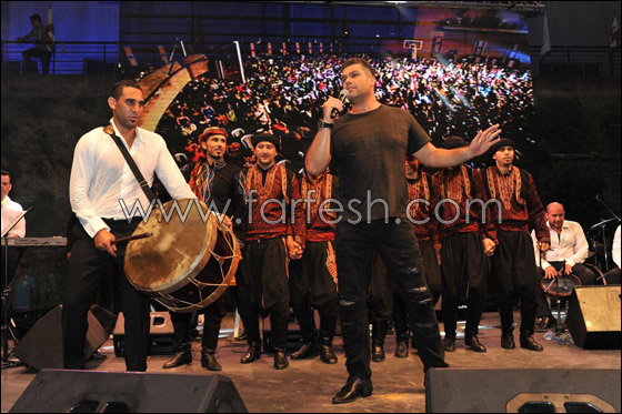 بالصور.. تكريم النجم فارس كرم في مهرجان الحازمية!! صورة رقم 16 بالصور.. تكريم النجم فارس كرم في مهرجان الحازمية!! صورة رقم 16