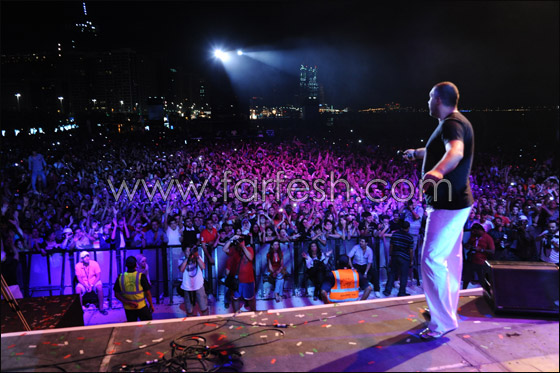 فارس كرم يختتم حفلات فارس كرم يختتم حفلات