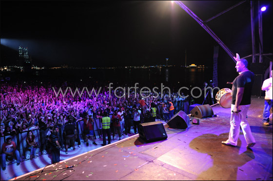 فارس كرم يختتم حفلات فارس كرم يختتم حفلات