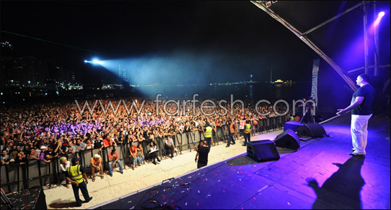 فارس كرم يختتم حفلات فارس كرم يختتم حفلات