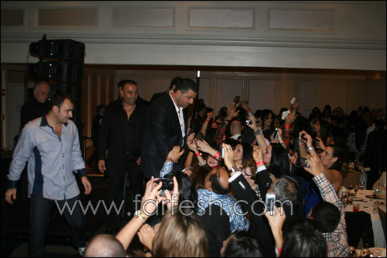 فارس كرم يتألق مع الجالية العربية في اميركا!! صورة رقم 12 فارس كرم يتألق مع الجالية العربية في اميركا!! صورة رقم 12