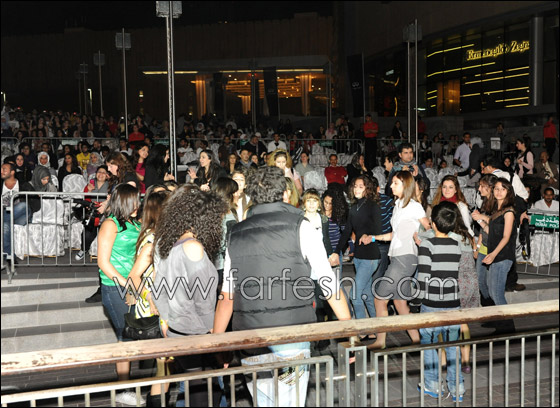 بالصور.. فارس كرم في احتفالات التسوق في دبي صورة رقم 7 بالصور.. فارس كرم في احتفالات التسوق في دبي صورة رقم 7