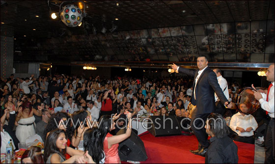 فارس كرم يضيء ليالي استراليا صورة رقم 11 فارس كرم يضيء ليالي استراليا صورة رقم 11