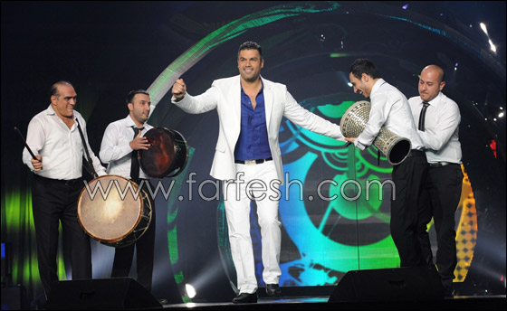 بالصور.. فارس كرم نجم الحفلات بامتياز!! صورة رقم 2 بالصور.. فارس كرم نجم الحفلات بامتياز!! صورة رقم 2