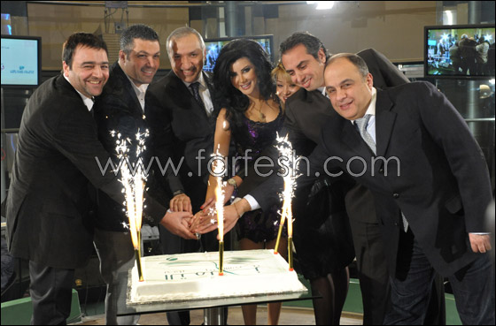 بالصور.. فارس كرم نجم الحفلات بامتياز!! صورة رقم 9 بالصور.. فارس كرم نجم الحفلات بامتياز!! صورة رقم 9