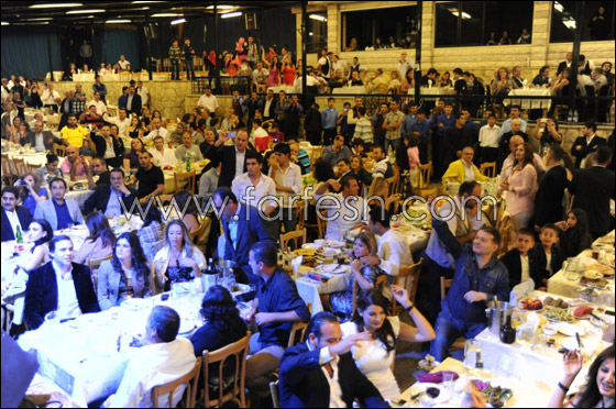 النجم فارس كرم يحيي حفلات ناجحة في ليالي عيد الفطر!!   صورة رقم 19