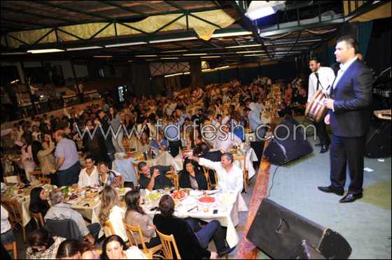 النجم فارس كرم يحيي حفلات ناجحة في ليالي عيد الفطر!!   صورة رقم 17