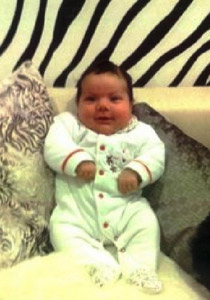 هل تمتنع هيفاء عن ذكر ابنتها لكي لا تسلط الضوء على كبر سنها؟!! صورة رقم 2 هل تمتنع هيفاء عن ذكر ابنتها لكي لا تسلط الضوء على كبر سنها؟!! صورة رقم 2