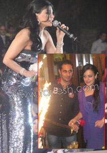 شاهدوا.. أول صور حقيقة لابنة هيفا وهبي في حفل خطوبتها صورة رقم 1 شاهدوا.. أول صور حقيقة لابنة هيفا وهبي في حفل خطوبتها صورة رقم 1