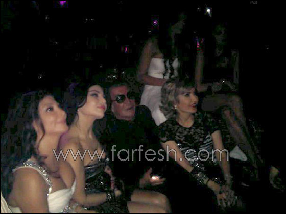 اليسا ترتدي فستانا ارتدته نانسي قبلها وتحدث أزمة!!! صورة رقم 7 اليسا ترتدي فستانا ارتدته نانسي قبلها وتحدث أزمة!!! صورة رقم 7