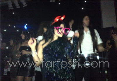 هيفاء وهبي تحتفل بعيد ميلادها مع الاصدقاء وسط اجواء من الفرح!  صورة رقم 19