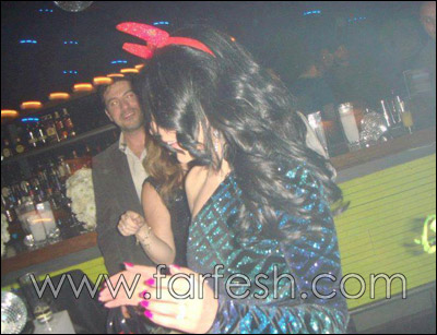 هيفاء وهبي تحتفل بعيد ميلادها مع الاصدقاء وسط اجواء من الفرح!  صورة رقم 10