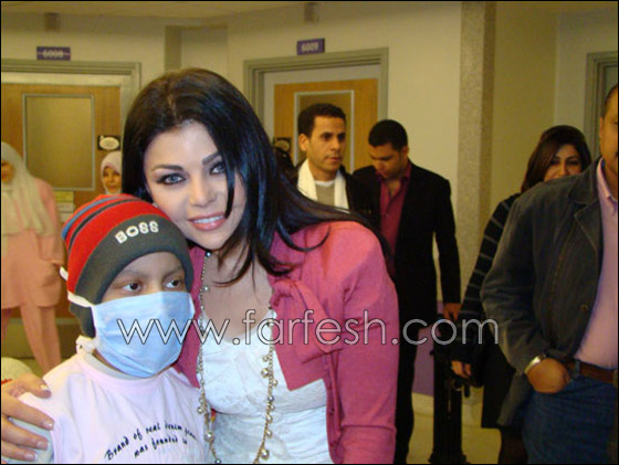 الفنانون الاجانب يتبرعون بالملايين للخير فماذا عن الفنانين العرب؟ صورة رقم 4