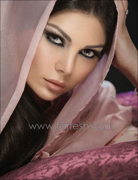 كاميرا مخفية تلتقط صورا لهيفا وهبي بملابسها الداخلية!  صورة رقم 4