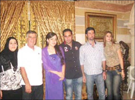 شاهدوا.. أول صور حقيقة لابنة هيفا وهبي في حفل خطوبتها صورة رقم 3 شاهدوا.. أول صور حقيقة لابنة هيفا وهبي في حفل خطوبتها صورة رقم 3