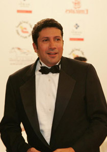 هاني رمزي: نعم.. أجري زاد في هاني رمزي: نعم.. أجري زاد في