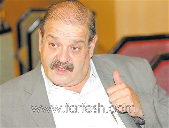 حشد من الفنانين السوريين يشيعون جثمان حسن دكاك بألم وحزن!!  صورة رقم 12