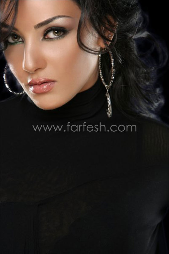 هبة الاباصيري: انا اخوانجية 100% وملتزمة مع اني لست محجبة! صورة رقم 6