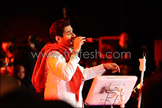 الجسمي يعيش قصة عشق 80 ألف شخص في 