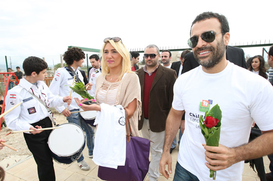 جو أشقر وأطفال جمعيّة 