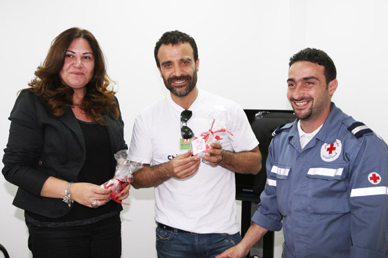 جو أشقر وأطفال جمعيّة 