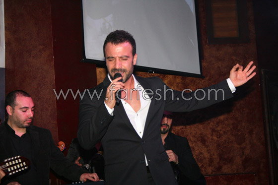 جو أشقر يجمع شركاء نجاحه ويحتفل معهم بألبومه الجديد صورة رقم 12 جو أشقر يجمع شركاء نجاحه ويحتفل معهم بألبومه الجديد صورة رقم 12