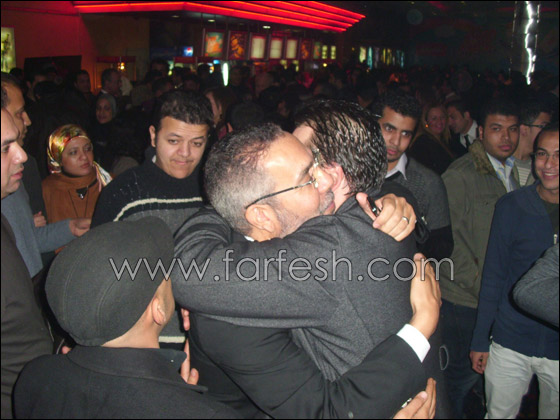 مسلسلات اون لاين يحتفل مع كريم عبد العزيز بعرض فيلمه فاصل ونعود صورة رقم 3 مسلسلات اون لاين يحتفل مع كريم عبد العزيز بعرض فيلمه فاصل ونعود صورة رقم 3