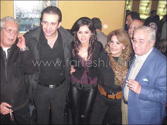 مسلسلات اون لاين يحتفل مع كريم عبد العزيز بعرض فيلمه فاصل ونعود صورة رقم 11 مسلسلات اون لاين يحتفل مع كريم عبد العزيز بعرض فيلمه فاصل ونعود صورة رقم 11