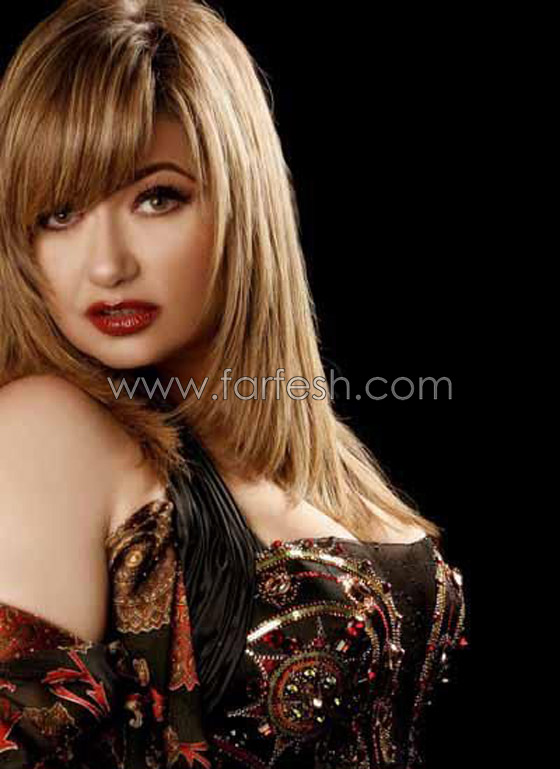 ليلى علوي ترفض التصوير مع الرجال او بكاميرات المعجبين!  صورة رقم 5