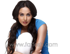 ميس تنتمي الى المجتمع الراقي في 