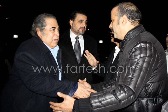 مسلسلات اون لاين يرصد بالصور لحظات حزن مجدي كامل على وفاة والده    صورة رقم 21