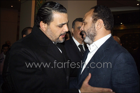 مسلسلات اون لاين يرصد بالصور لحظات حزن مجدي كامل على وفاة والده    صورة رقم 19